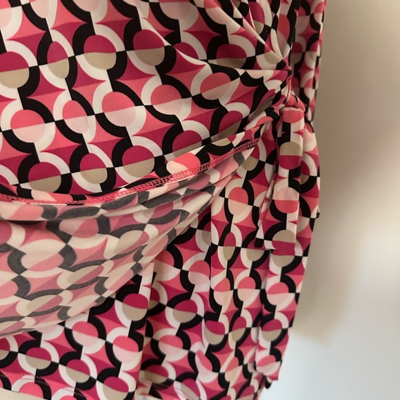 Anne Klein 1x; 3/4 sleeve, pullover surplice top with tie on side. Nice stretch. - Picture 4 of 8